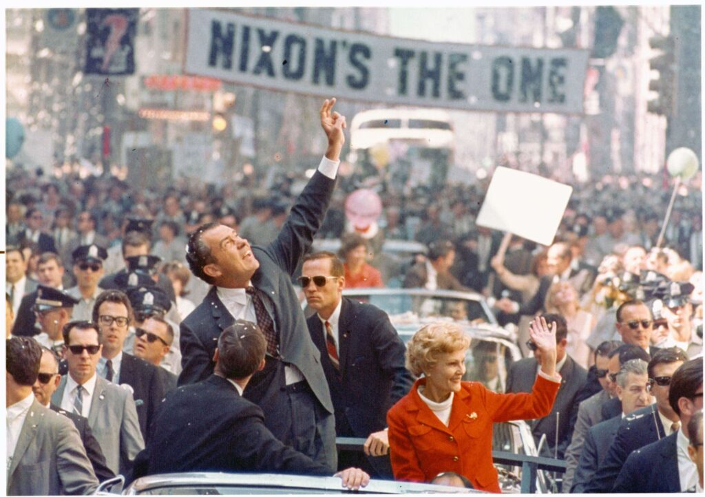 Richard Nixon motorcade in 1968 (Public Domain) 